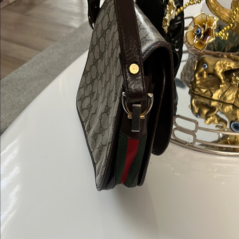 Gucci Brown and Cream Women's Bag, signs of wear, no smells, good condition. - Picture 7 of 11